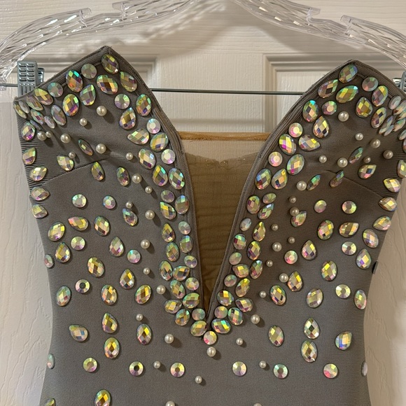 Strapless mini dress color grey with tulle nude color AB rhinestones size small - Picture 2 of 6